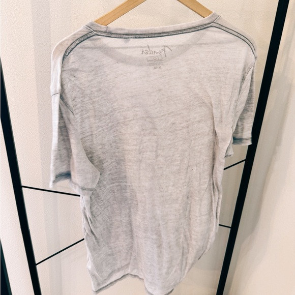 Lucky Brand Leonardo Davinci vitruvian man guitar graphic tshirt - Picture 2 of 2